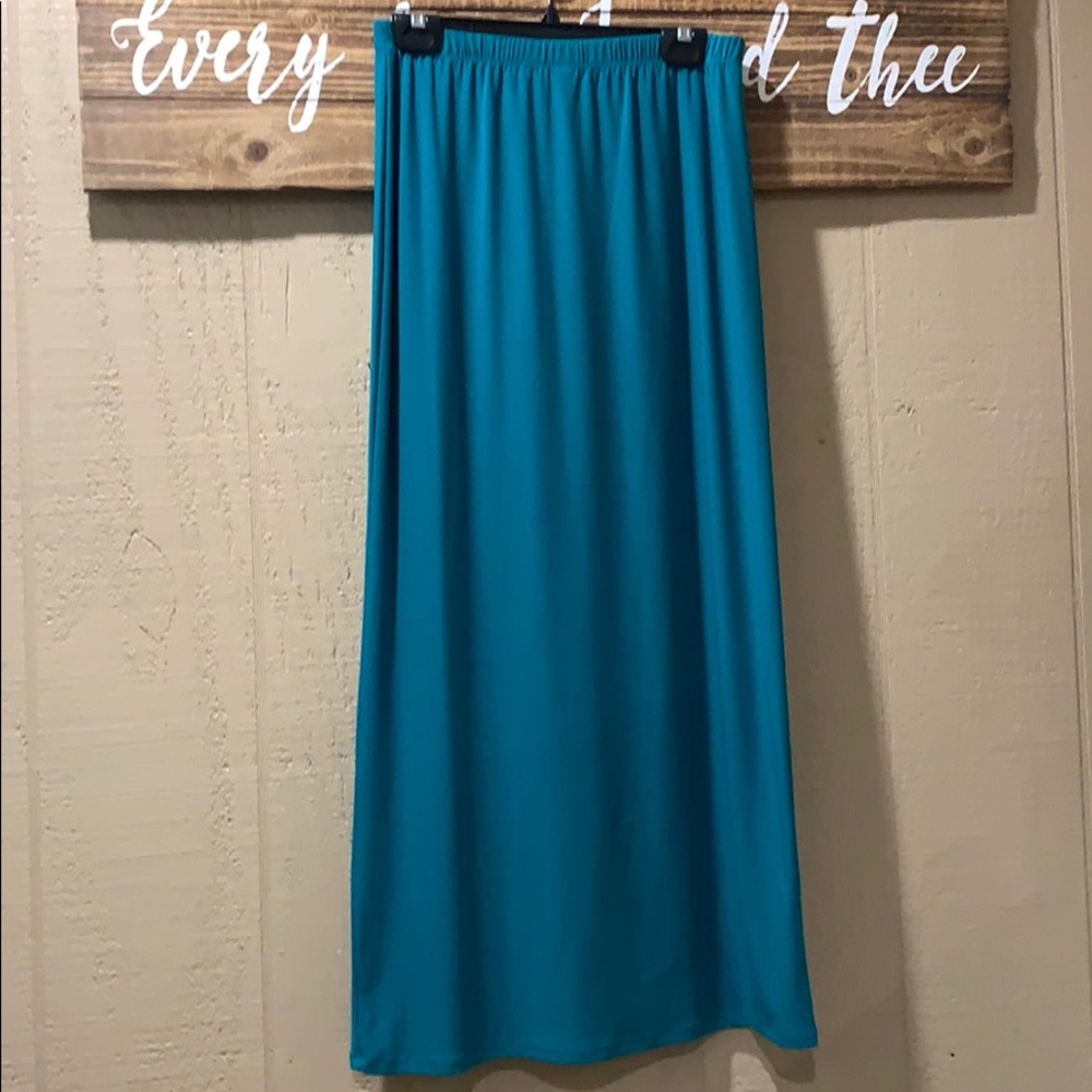 A come and see long skirt.